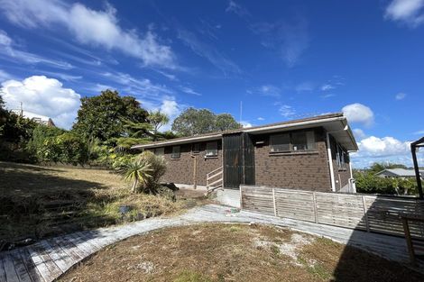 Photo of property in 1/18 Cypress Place, Sunnynook, Auckland, 0620