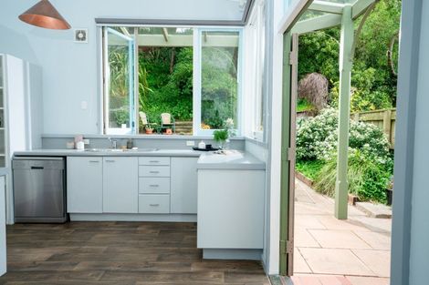 Photo of property in 4 Russell Terrace, Newtown, Wellington, 6021