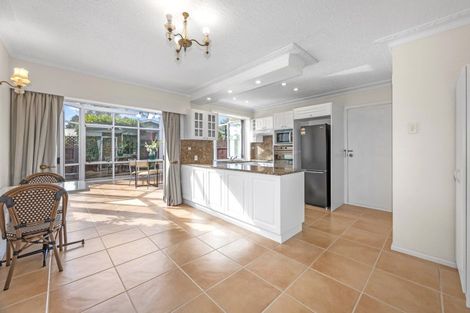 Photo of property in 2/292 Avonhead Road, Avonhead, Christchurch, 8042