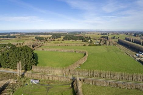 Photo of property in 10 Jelfs Road, Woodend Beach, Woodend, 7691