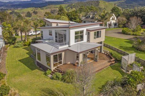 Photo of property in 159 Centennial Drive, Whitianga, 3510