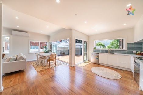 Photo of property in 44 Cambridge Terrace, Waiwhetu, Lower Hutt, 5010