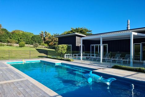 Photo of property in 114 Bombay Road, Bombay, 2675