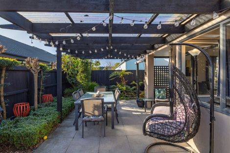 Photo of property in 2/66 Broadhaven Avenue, Parklands, Christchurch, 8083