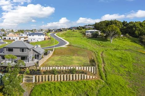 Photo of property in 1 Koru Place, Snells Beach, 0920