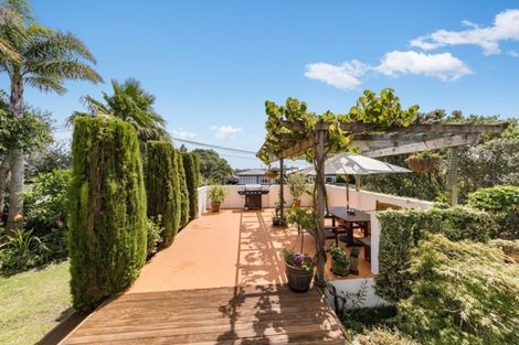 Photo of property in 12 Admiral Beatty Avenue, Mount Roskill, Auckland, 1041