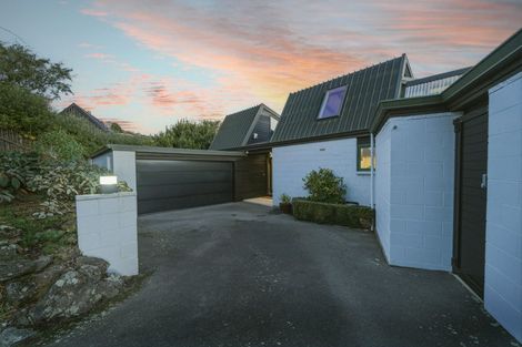 Photo of property in 168 Dyers Pass Road, Cashmere, Christchurch, 8022