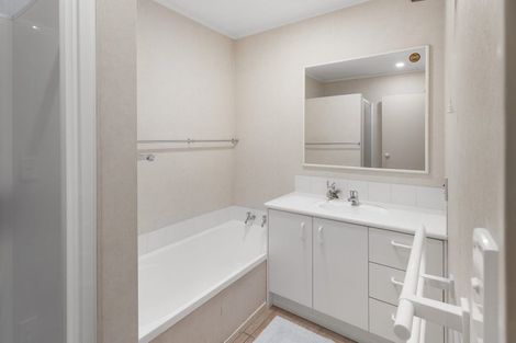 Photo of property in 64b Kamo Road, Kensington, Whangarei, 0112