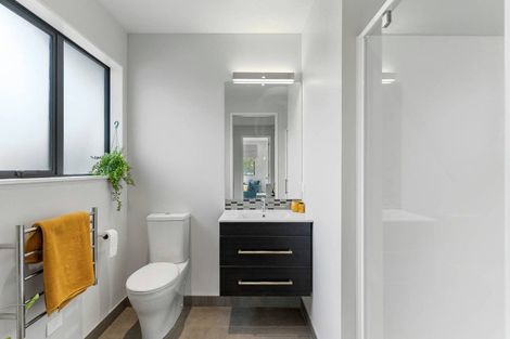 Photo of property in 19 Kahika Grove, Huapai, Kumeu, 0810