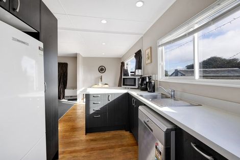 Photo of property in 6 Pacey Avenue, Hawera, 4610