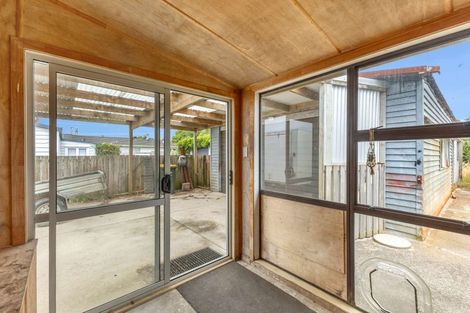 Photo of property in 37 Brookes Street, Inglewood, 4330