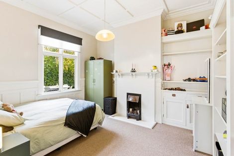 Photo of property in 139 Eglinton Road, Mornington, Dunedin, 9011