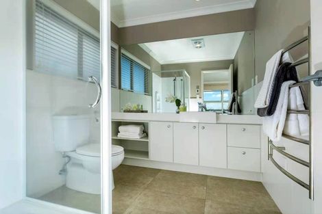 Photo of property in 197 Millwater Parkway, Silverdale, 0932