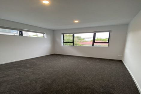 Photo of property in 32b Potter Avenue, Northcote, Auckland, 0627