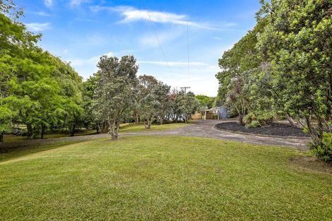 Photo of property in 1622 South Head Road, South Head, Helensville, 0874