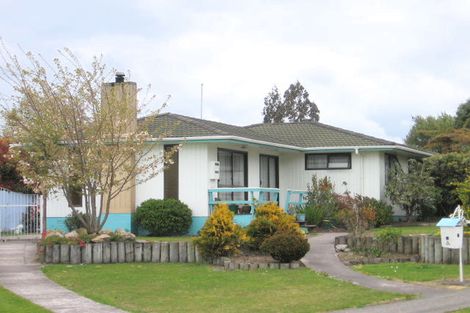 Photo of property in 4 Garnet Place, Pukehangi, Rotorua, 3015