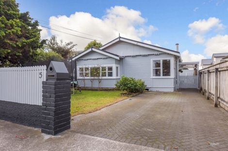 Photo of property in 5 Boulcott Street, Boulcott, Lower Hutt, 5010