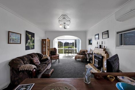 Photo of property in 42 Whakapaki Street, Urenui, 4375