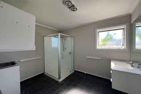 Photo of property in 11 Vimy Place, Mangere, Auckland, 2022