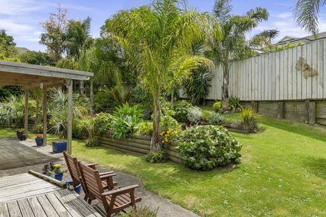 Photo of property in 19 Owen Place, Omokoroa, 3114