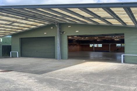 Photo of property in 292 Wellington Road, Wainuiomata, Lower Hutt, 5014