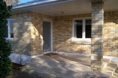 Photo of property in 43 Willis Road, Papakura, 2110