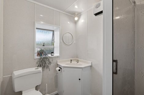 Photo of property in 16 Sunny Bay Road, Matua, Tauranga, 3110