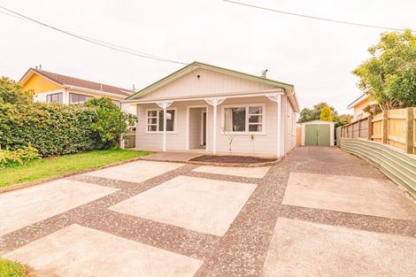 Photo of property in 102 Somme Parade, Aramoho, Whanganui, 4500