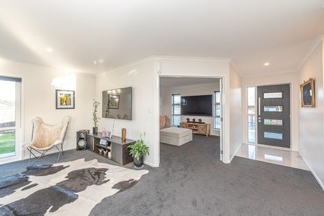 Photo of property in 16 Magnolia Crescent, Tawhero, Whanganui, 4501