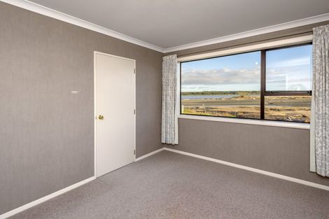 Photo of property in 9 Dawick Street, Foxton Beach, Foxton, 4815