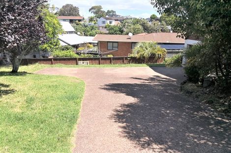 Photo of property in 23 Jandell Crescent, Bucklands Beach, Auckland, 2014