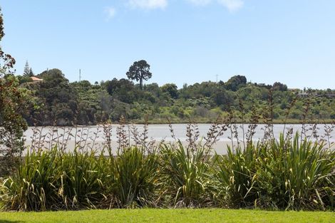 Photo of property in 186 Welcome Bay Road, Welcome Bay, Tauranga, 3112