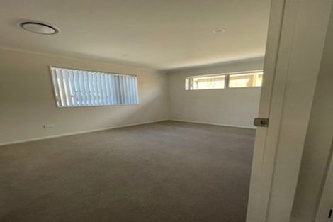Photo of property in 30b Sorrel Crescent, Bucklands Beach, Auckland, 2012