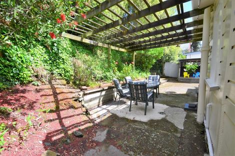 Photo of property in 1 Examiner Street, Nelson, 7010