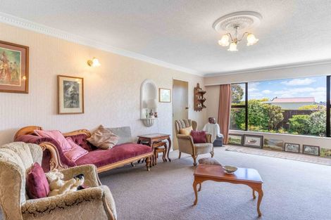 Photo of property in 1 Gow Street, Winton, 9720