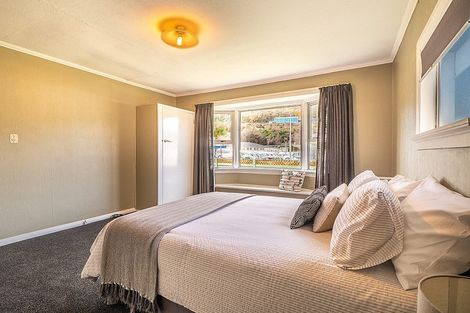 Photo of property in 320 Kaikorai Valley Road, Bradford, Dunedin, 9011