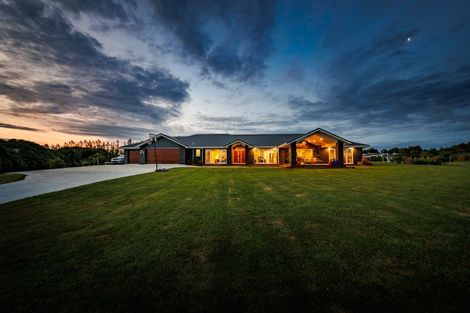 Photo of property in 21 Loveston Lane, Kelvin Grove, Palmerston North, 4470