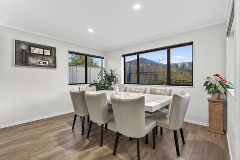 Photo of property in 10 Yatterina Avenue, Takanini, 2112