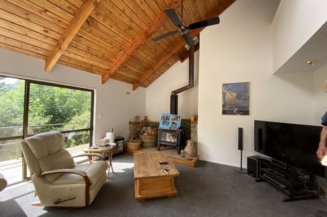 Photo of property in 4 Mcchesney Road, Arthurs Point, Queenstown, 9371