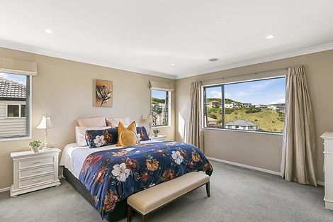 Photo of property in 7 Moston Grove, Churton Park, Wellington, 6037