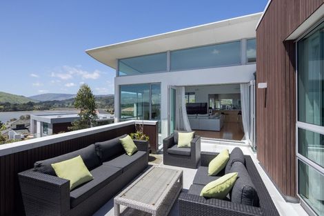 Photo of property in 11 Bowsprit Way, Whitby, Porirua, 5024