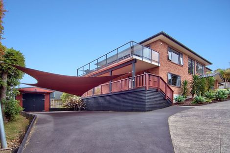 Photo of property in 30a Derwent Crescent, Titirangi, Auckland, 0604