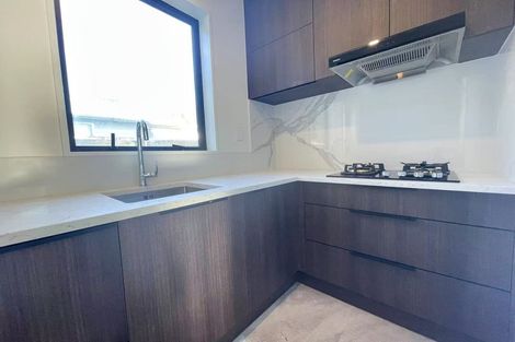 Photo of property in 421a Bucklands Beach Road, Bucklands Beach, Auckland, 2012