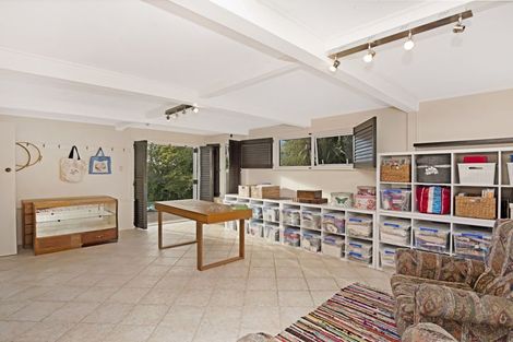 Photo of property in 13 Wilmshurst Place, Tawa, Wellington, 5028