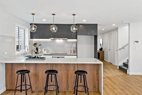 Photo of property in 206b Clovelly Road, Bucklands Beach, Auckland, 2012