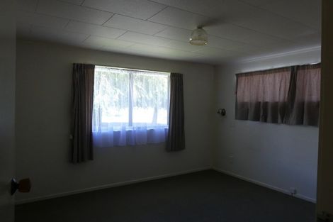 Photo of property in 2/24 Middle Road, Havelock North, 4130