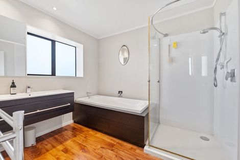 Photo of property in 3 Ruskin Place, Westown, New Plymouth, 4310