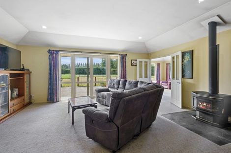 Photo of property in 17 Scarlet Oak Drive, West Melton, Christchurch, 7671