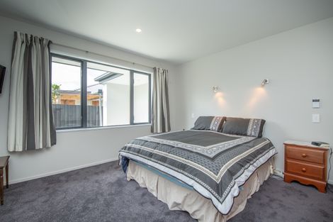 Photo of property in 28 Surfers Place, North New Brighton, Christchurch, 8083