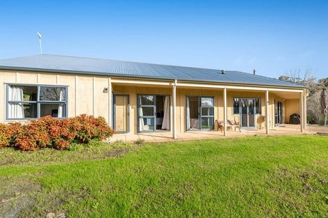 Photo of property in 11 Pineview Lane, Helensville, 0875